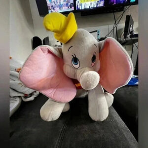 Large Dumbo Plush Stuffed Animal Disneyland Walt Disney Yellow Hat 18” Vintage